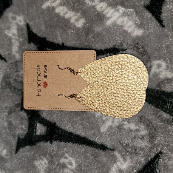 Earrings - Picture 6 of 6